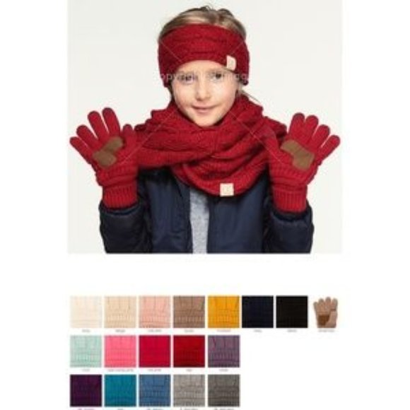 C.C Kids Cable Knit Anti-Slip Touchscreen Gloves - Picture 2 of 2